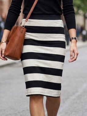 H&M Black and Cream Striped Pencil Skirt